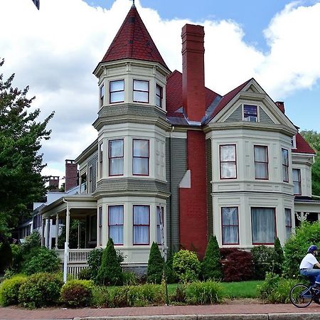 Maine Victorian Mansion Saco Exterior foto